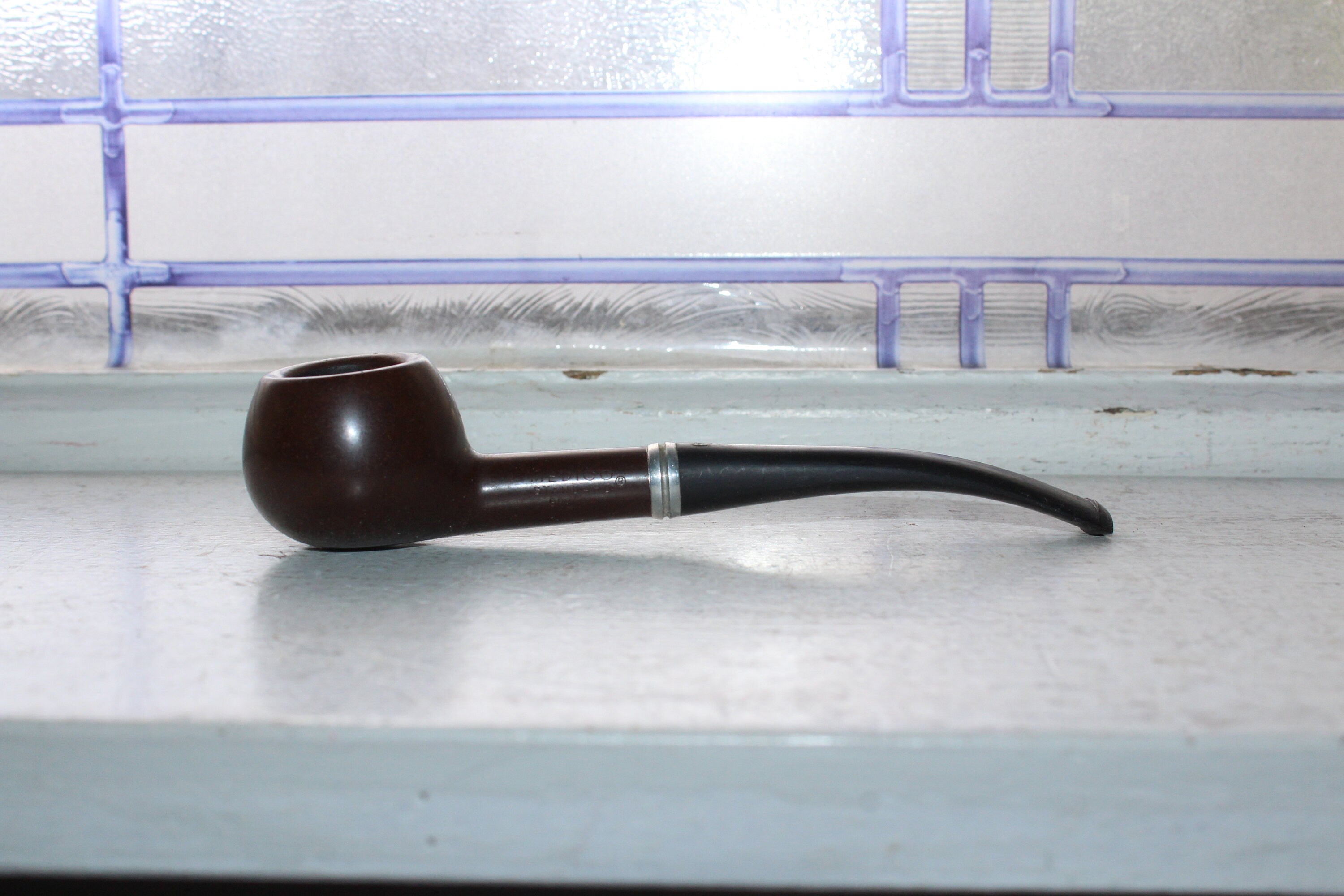 Vintage Estate Tobacco Pipe Medico Standard Brylon