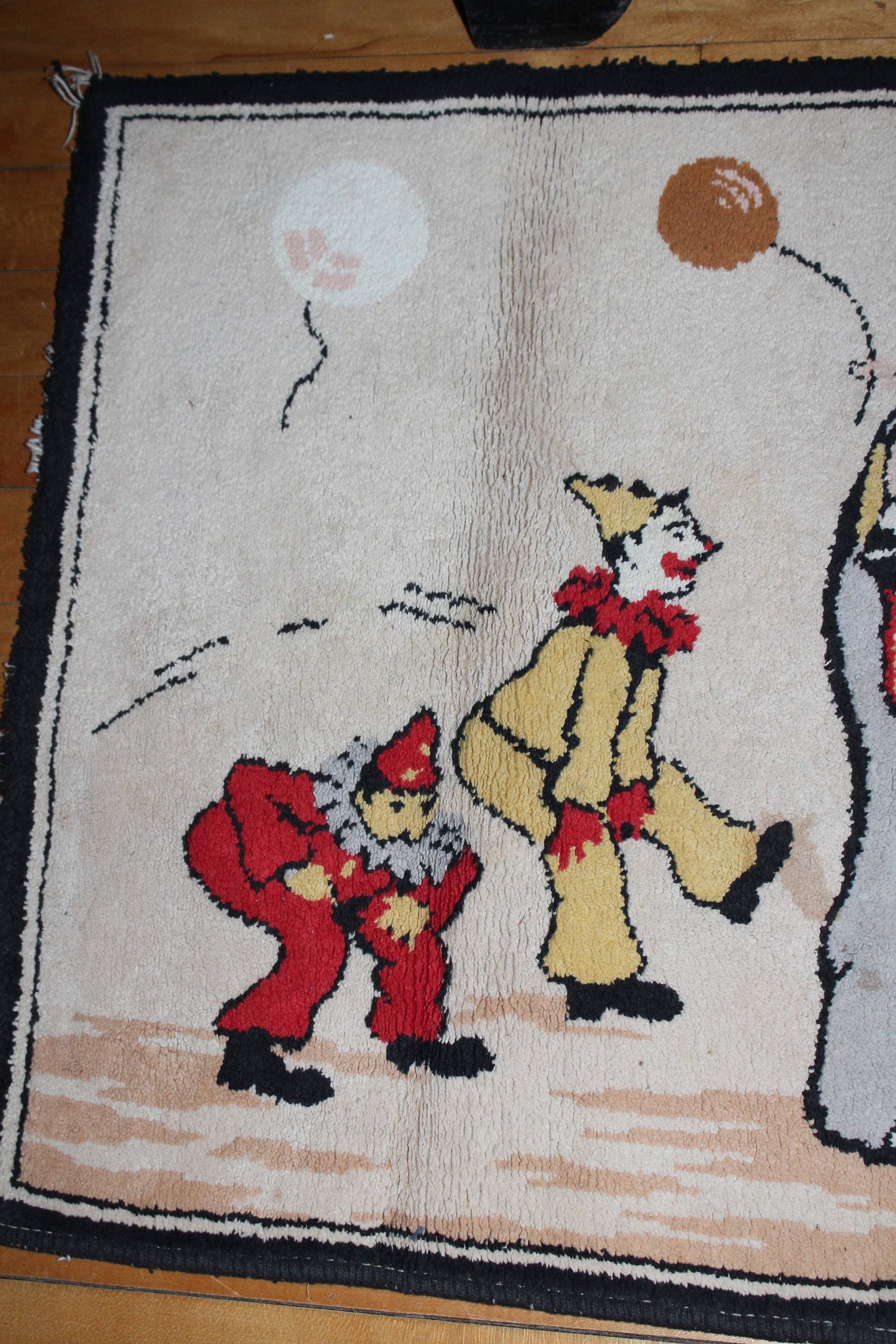 Vintage Mid Century Child's Room Rug Circus Elephant and Clowns 1950s