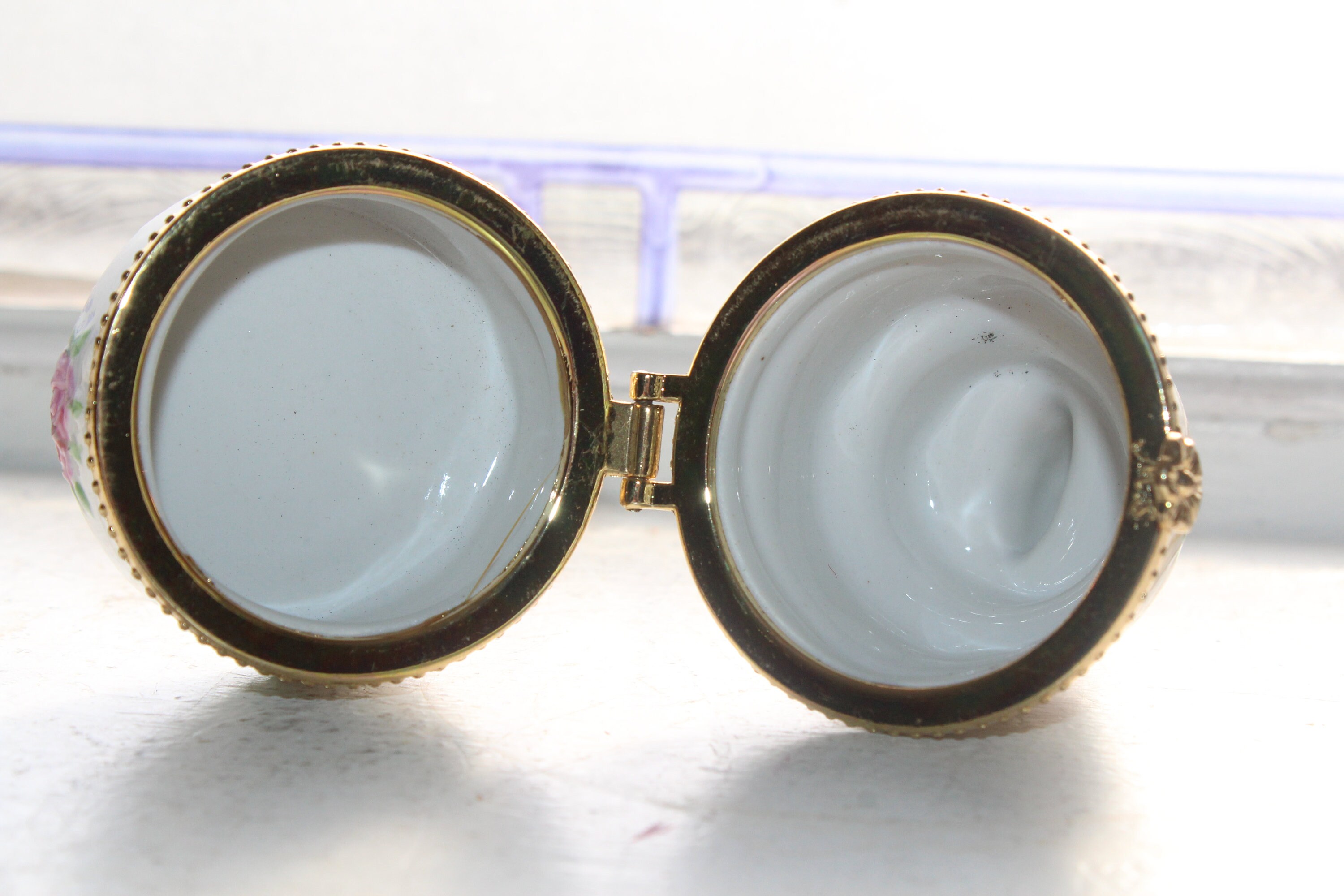 Vintage Wedding Cake Trinket Box Ring Box Bride's Gift