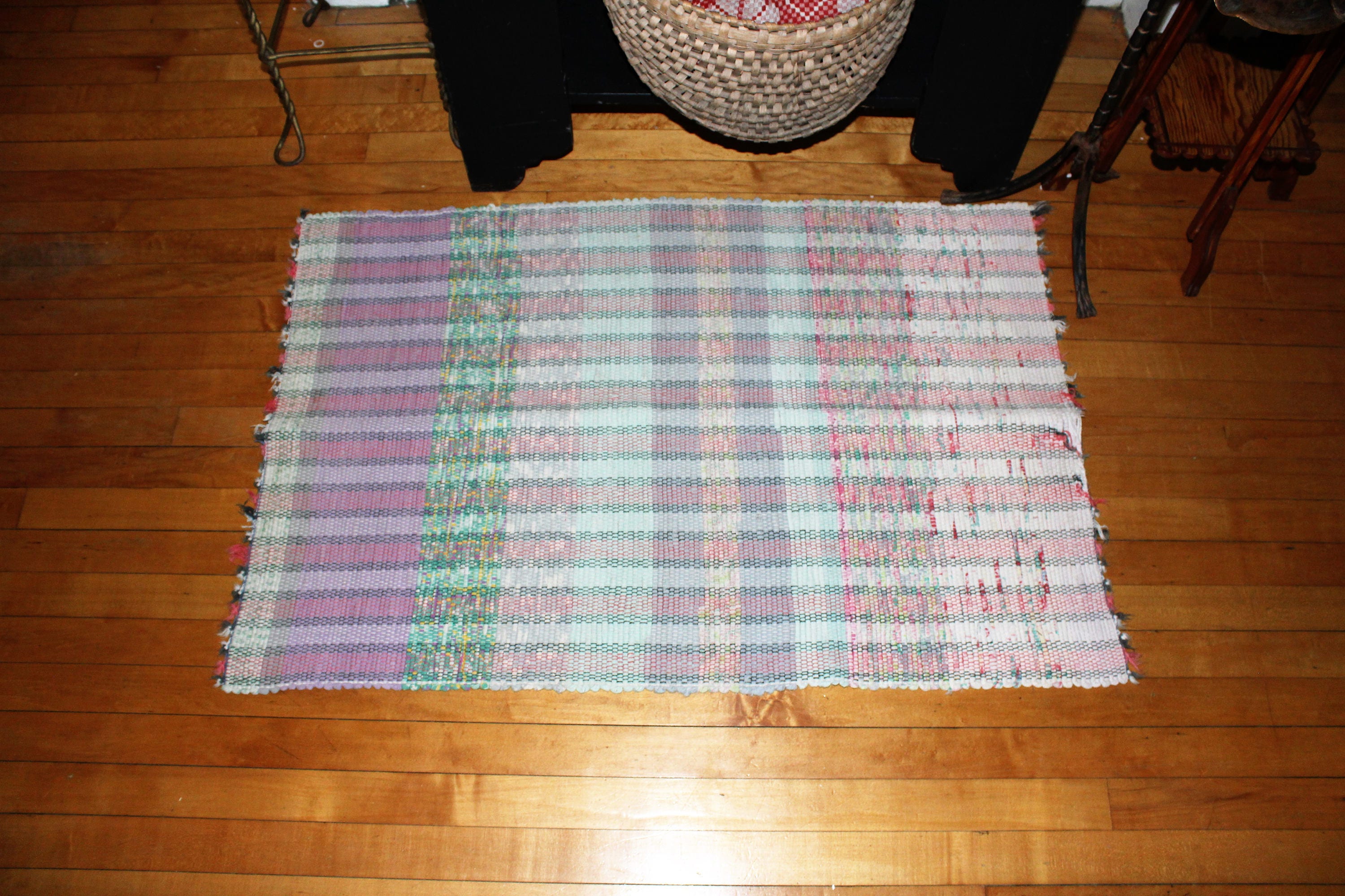 Vintage Country Rug Hand Loomed Rag Rug Rustic Farmhouse 1940s 41 x 27