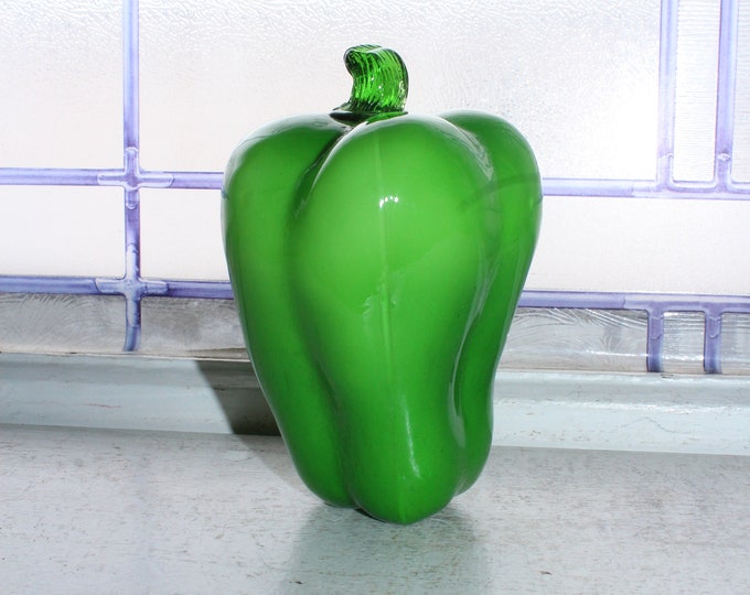 Vintage Murano Glass Large Green Pepper Vegetable Handblown