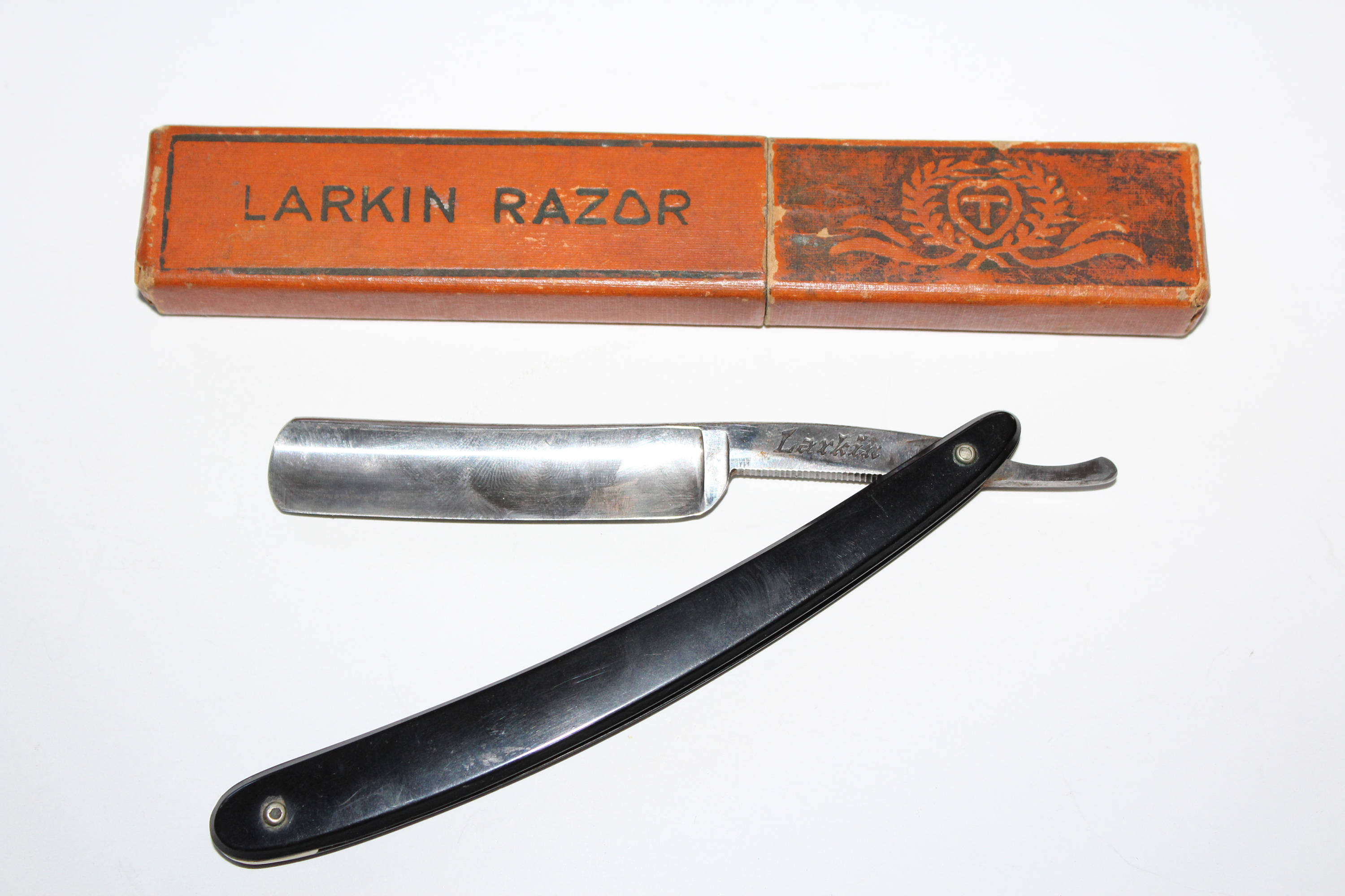 Antique Straight Razor Larkin