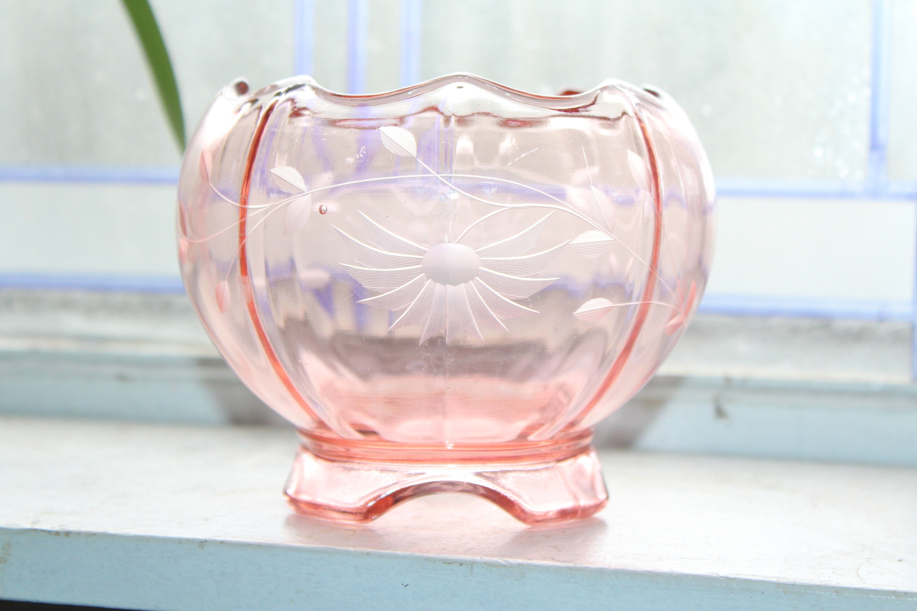 Pink Depression Glass Footed Rose Bowl Vintage 1930s Art Deco