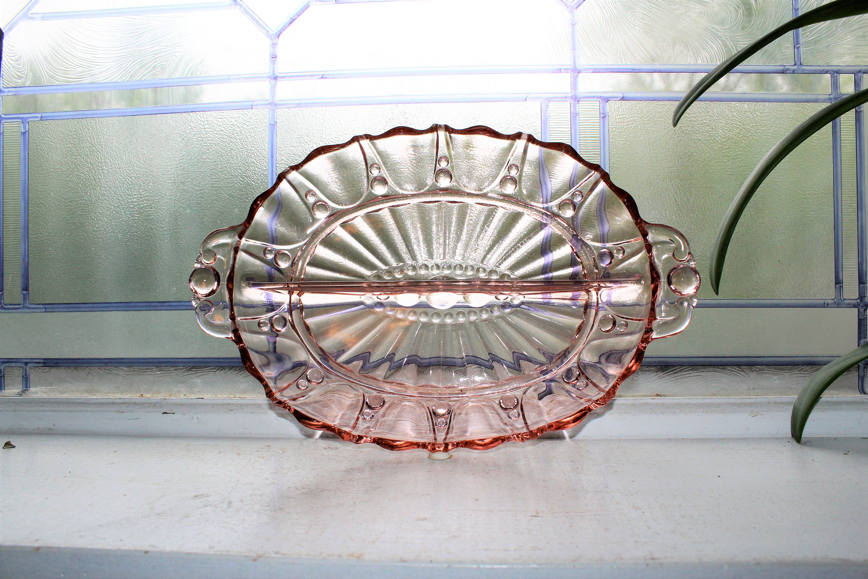 Oyster /& Pearl Pink by Anchor Hocking 2 Part Relish Dish Vintage Oyster and Pearl Pink Dish Pink Depression Glass 2 Part Relish Dish