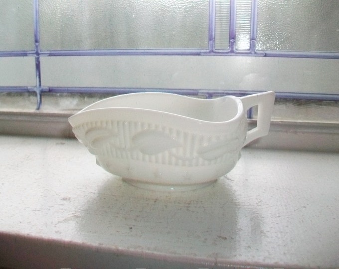 Fostoria Milk Glass Nappy Wistar Betsy Ross Handled Dish Vintage 1950s Leaf and Star