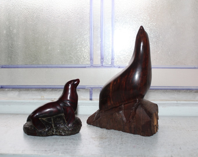 Vintage Carved Wood Seals Pair of Figurines