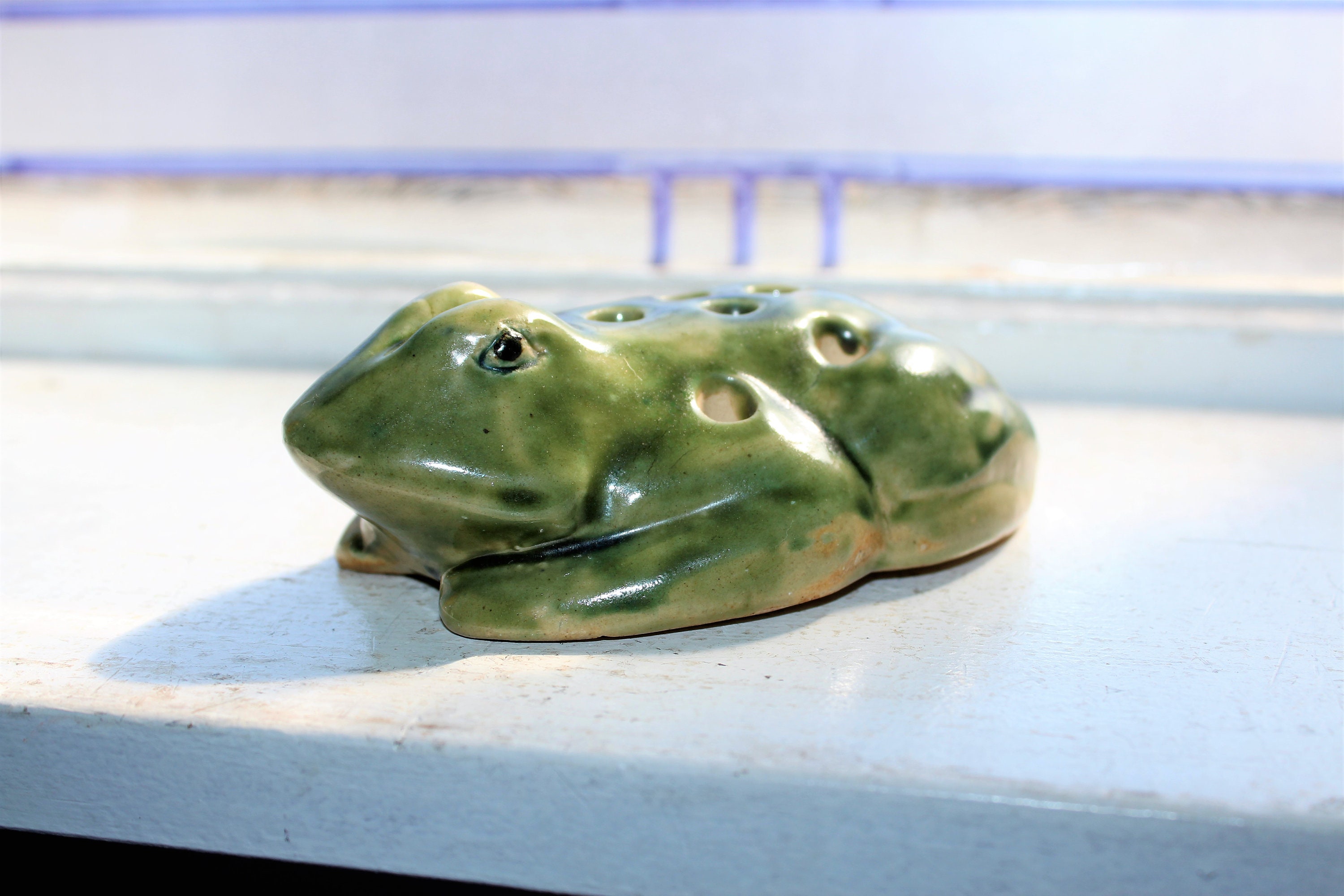 Toad Flower Frog Vintage Art Pottery Garden Lawn Ornament