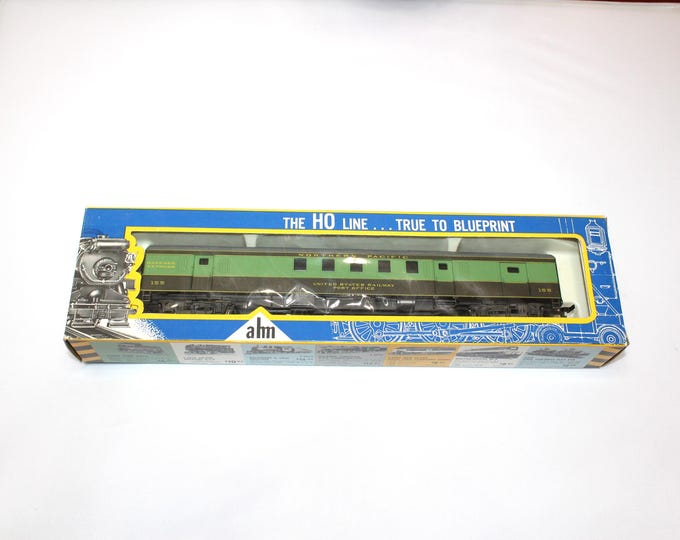 Vintage AHM  HO Scale Rivarossi Northern Pacific 1930 RPO Train Car 6442