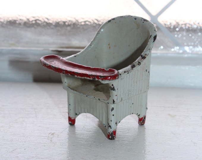 Vintage Kilgore Cast Iron Child's Potty Chair Dollhouse Furniture 1930s