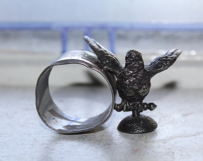 Antique Figural Victorian Napkin Ring Bird with Spread Wings Meriden