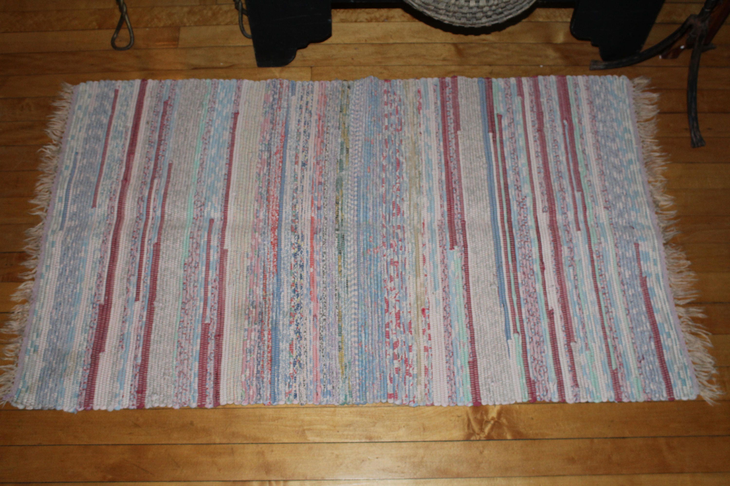 Vintage Country Rug Hand Loomed Rag Rug Rustic Farmhouse 1940s 46 x 26