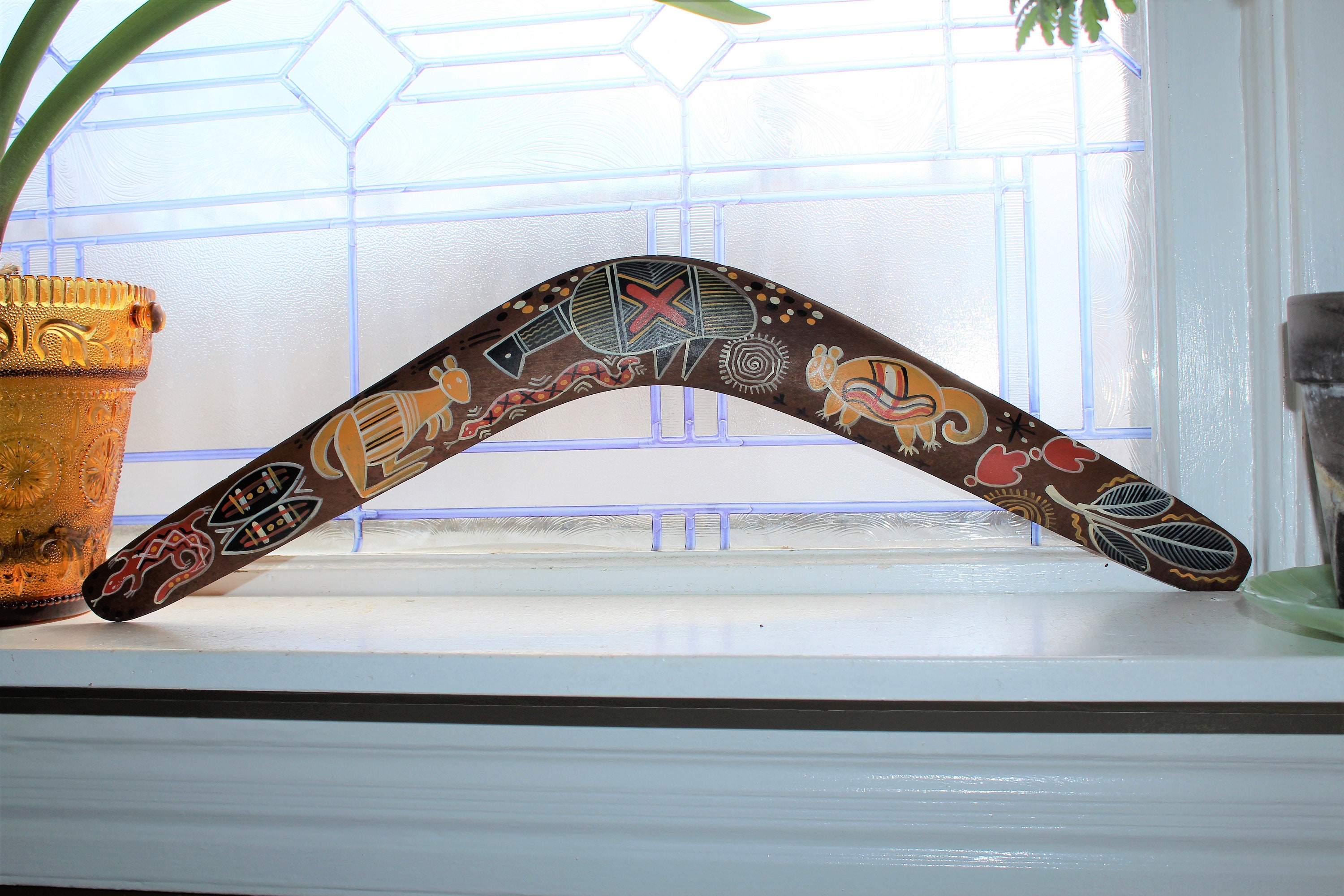Vintage Australian Boomerang Hand Painted Wood Kangaroo Lizard & More