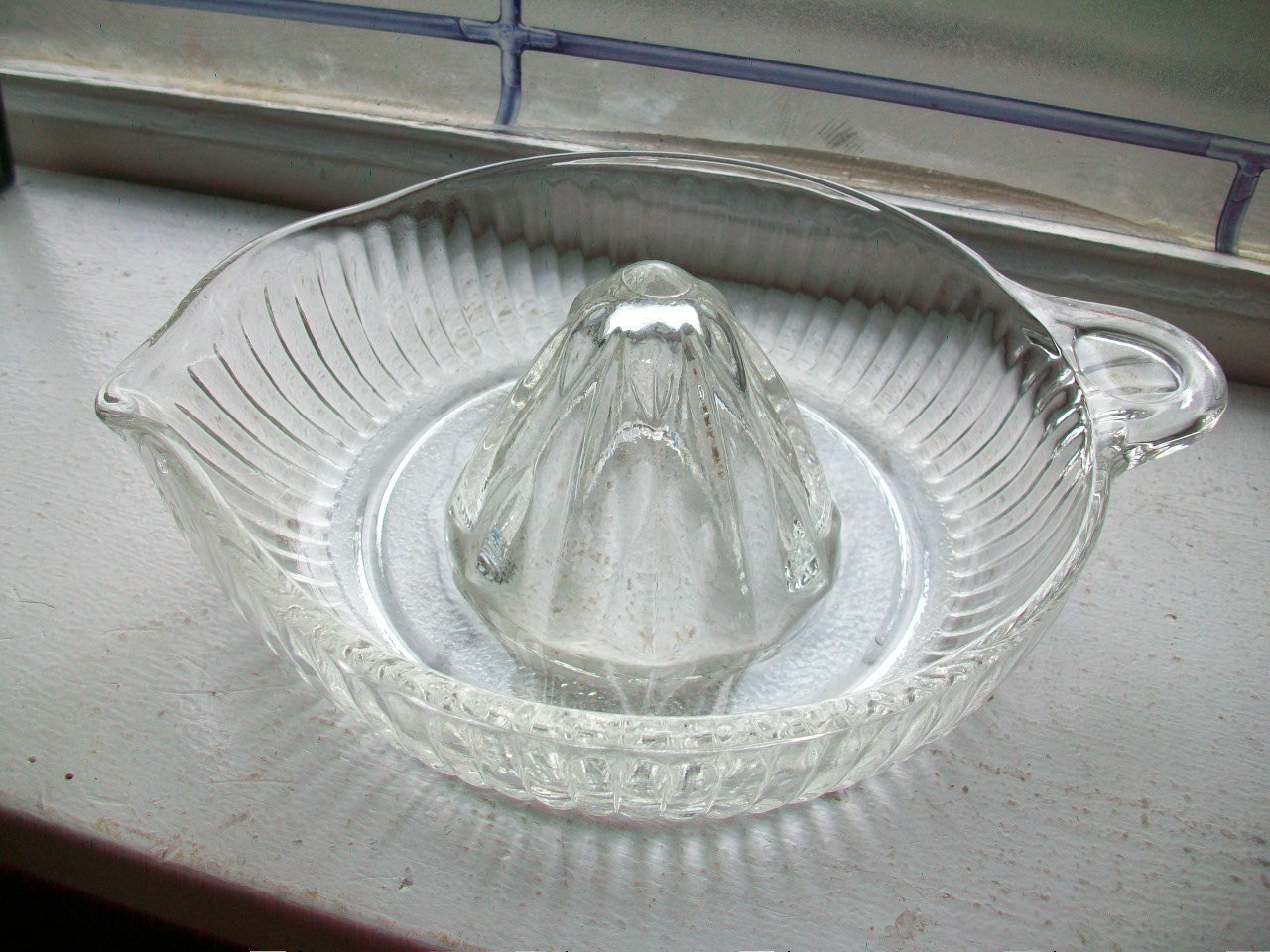 Vintage Glass Reamer Juicer Tab Handle Ribbed Design