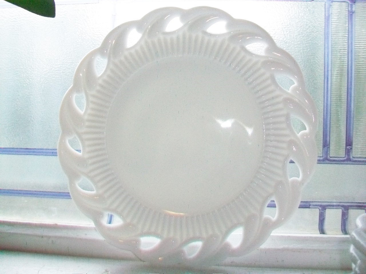 Fostoria Milk Glass Luncheon Plate Salad Plate Wistar Betsy Ross