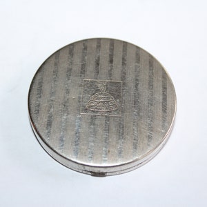 Vintage Tre-Jur Sampler Compact 1920s