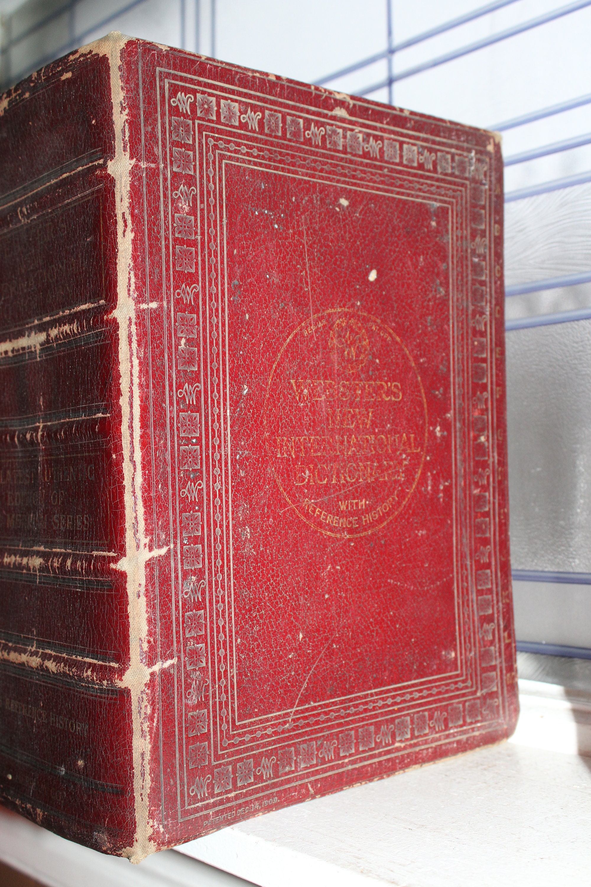 Large Antique Dictionary 1923 Webster's New International