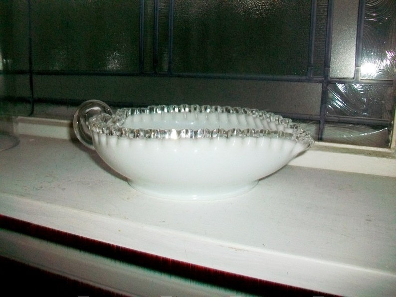 Vintage Fenton Silver Crest Heart Dish Nappy White Milk Glass image 3