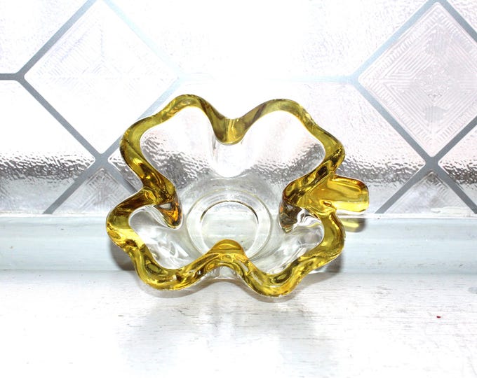 Vintage Clear & Yellow Glass Four Leaf Clover Candy Dish Shamrock Bowl