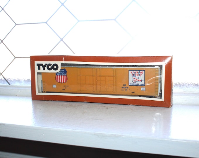 Tyco HO Scale Car Union Pacific Automated Railway Cushion Load 300631
