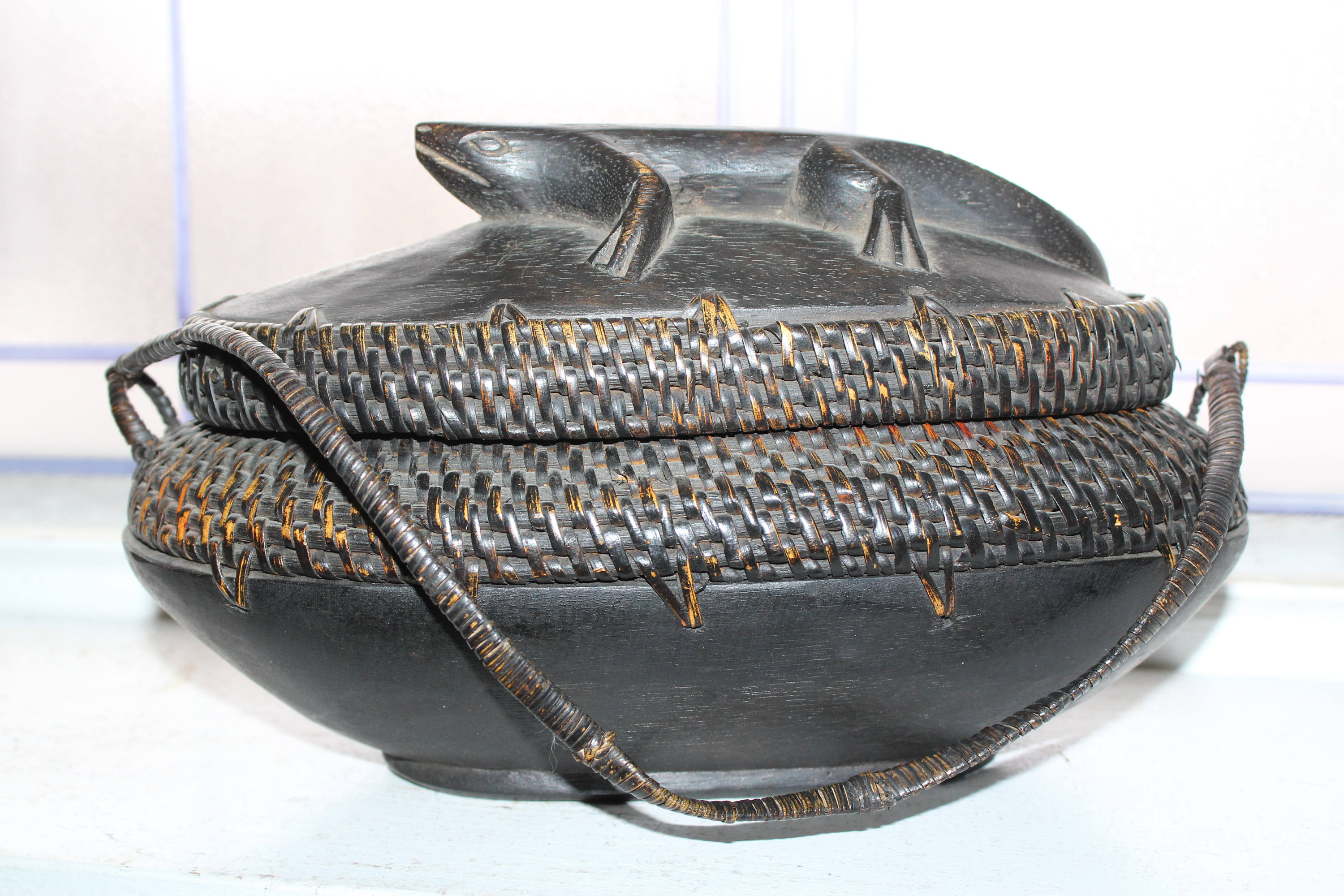 Vintage Woven Reed and Wood Basket Purse Lizard Lid
