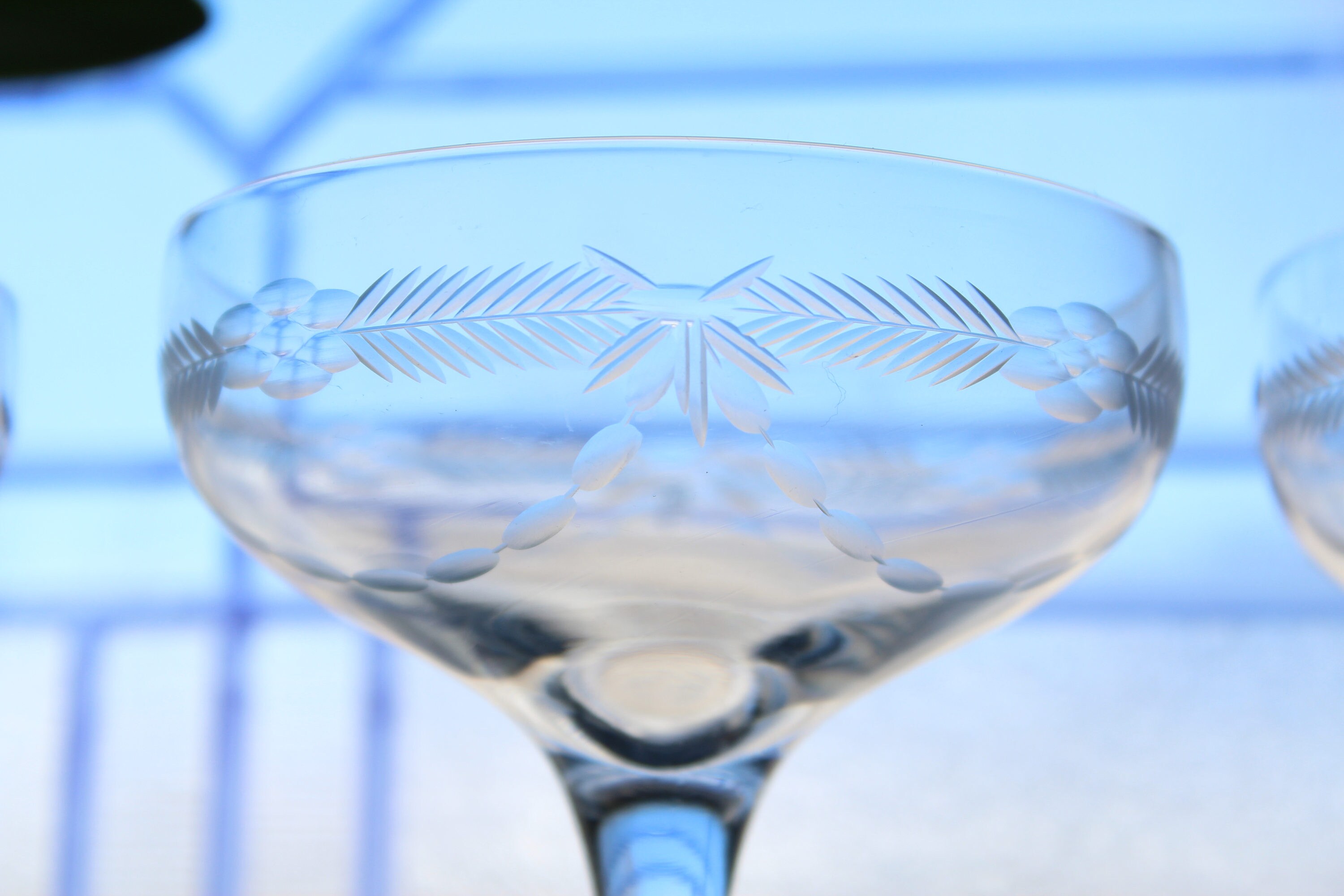 6 Vintage Crystal Champagne Glasses Art Deco Star & Wreath Design