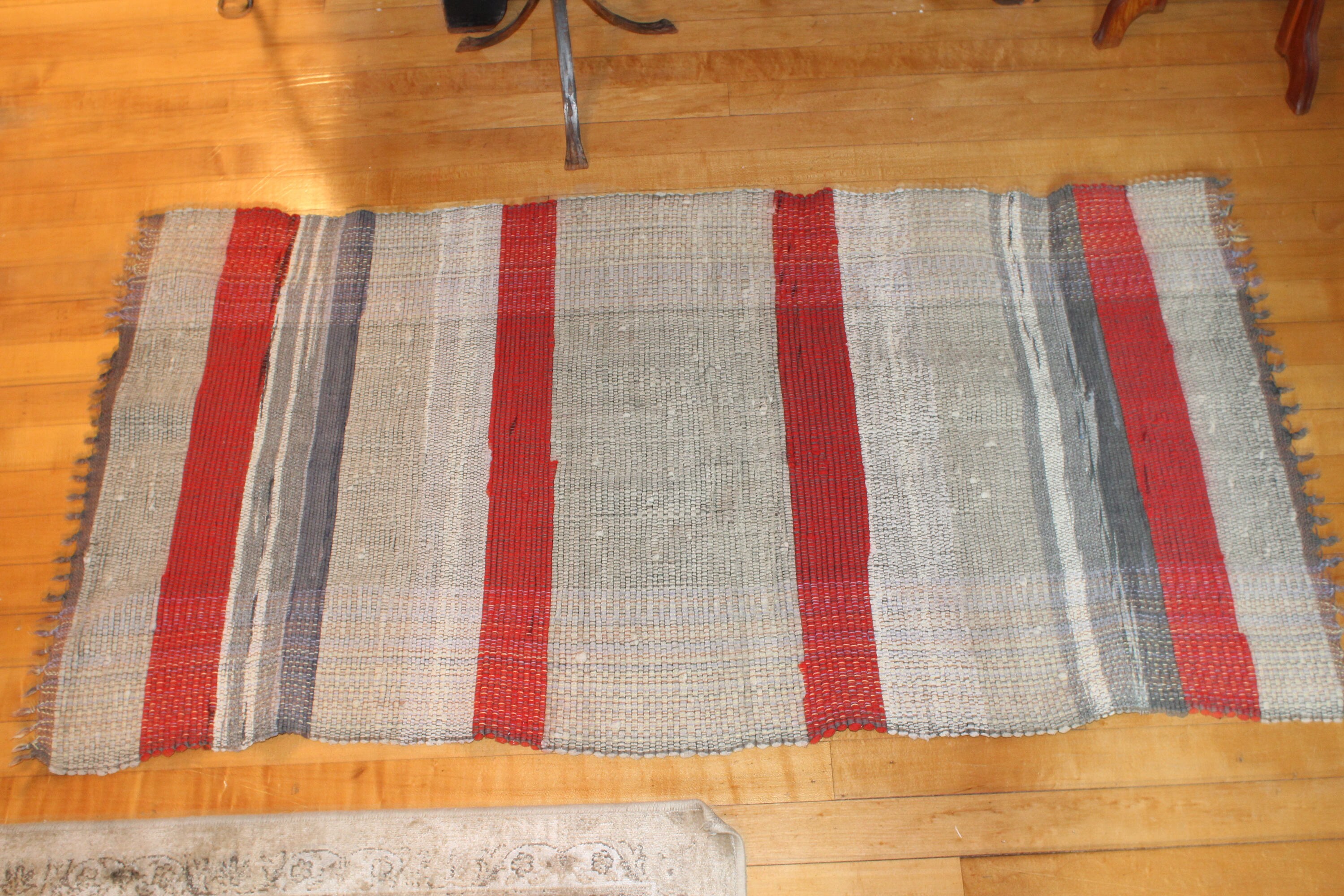 Vintage Country Rug Hand Loomed Rag Rug Rustic Farmhouse 1930s 50 x 28