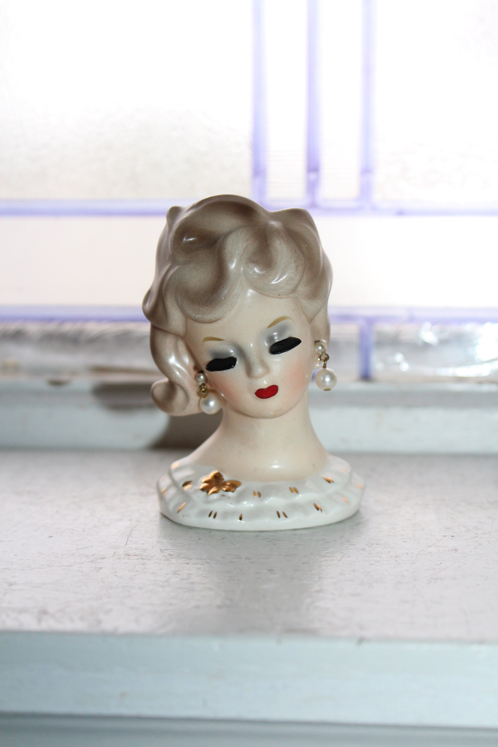 Vintage Napco Lady Head Vase with Earrings C5937 1950s