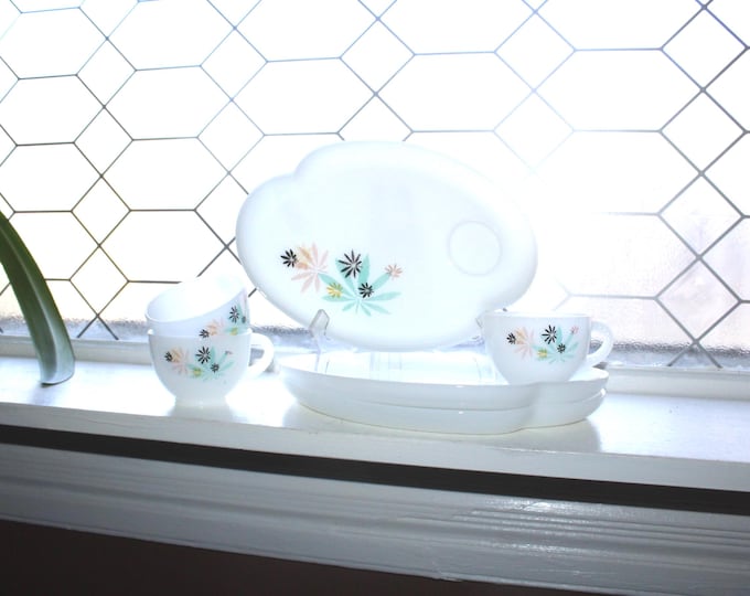 Vintage Federal Glass Luncheon Set, Atomic Pastel Flowers, 6 Piece