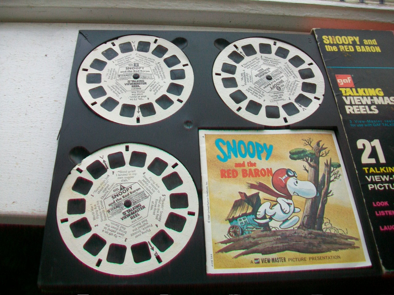 Vintage Talking Viewmaster 3D Reels Snoopy and the Red Baron