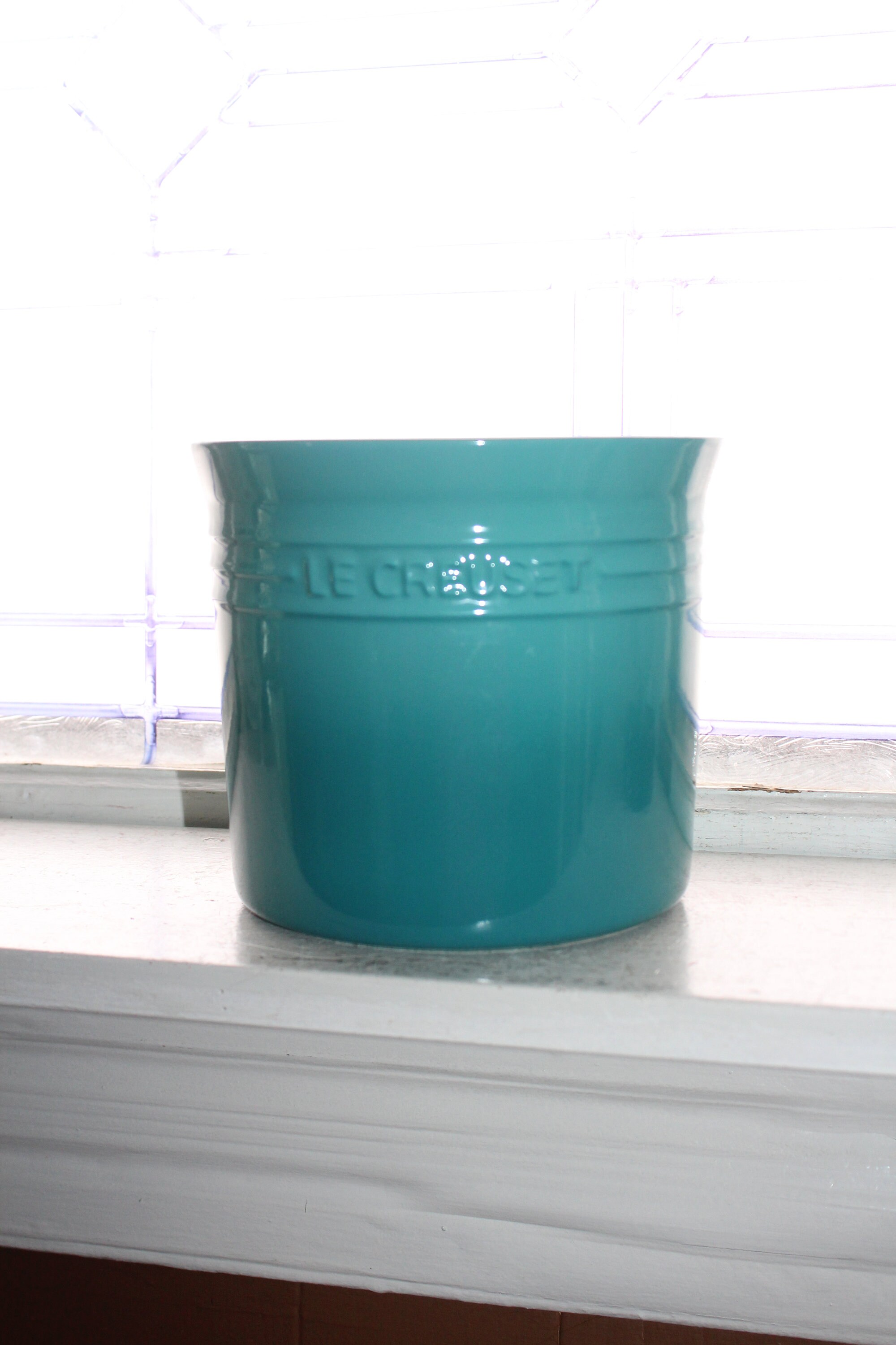 Le Creuset Utensil Jar Kitchen Canister Caribbean Blue Ombre 2.75 Qt