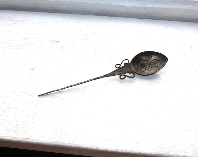 Antique Aymara Tupu Shawl Pin Bolivia
