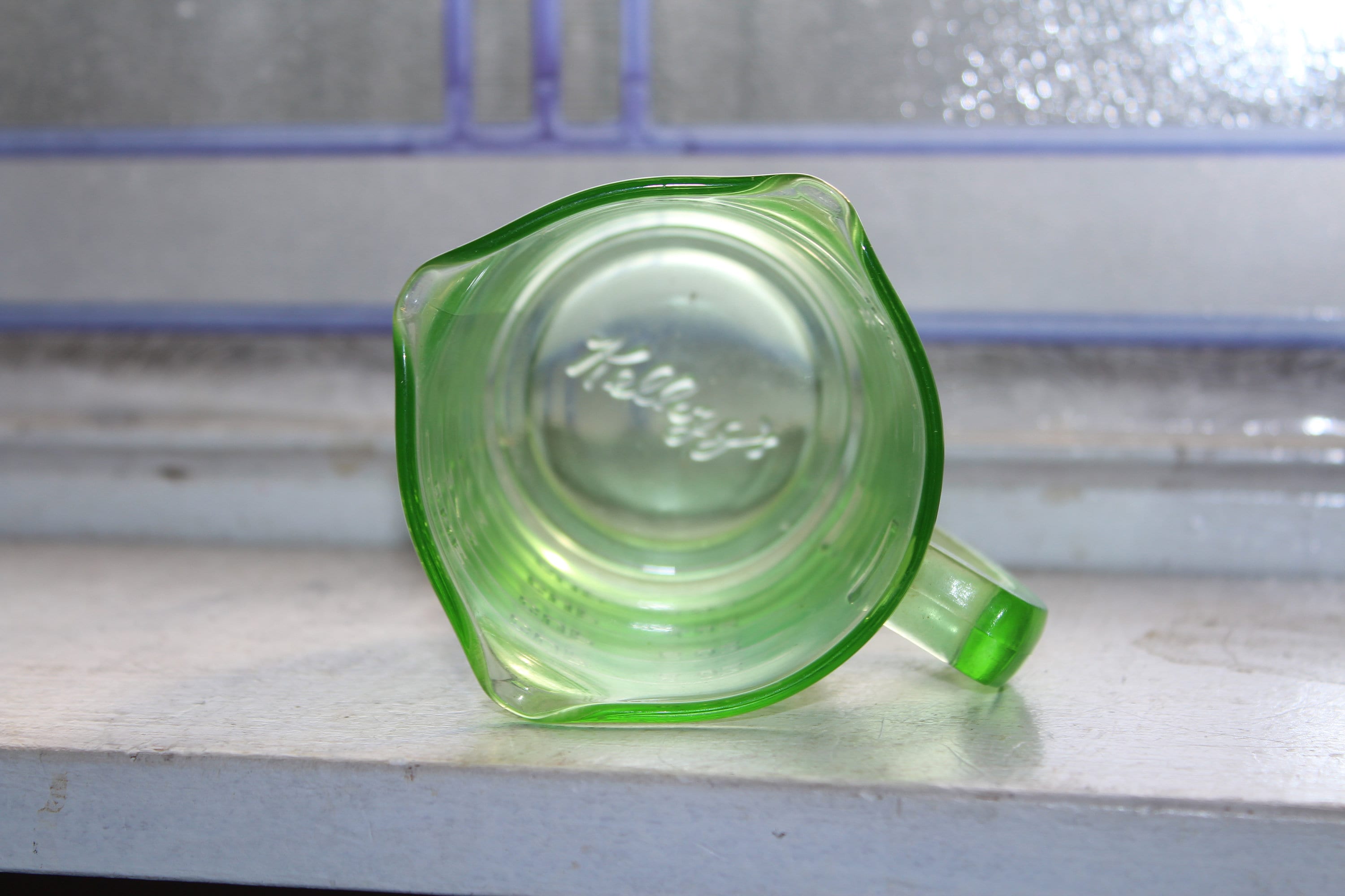 Green Kellogg’s Depression Uranium Glass 3 Spout One Cup Liquid Measuring  Cup