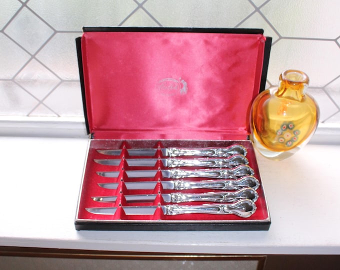 6 Vintage Carvel Hall Steak Knives with Box
