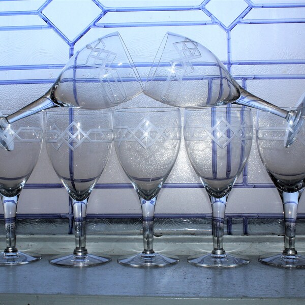 7 Art Deco Etched Glass Wine Glasses Vintage 1920s