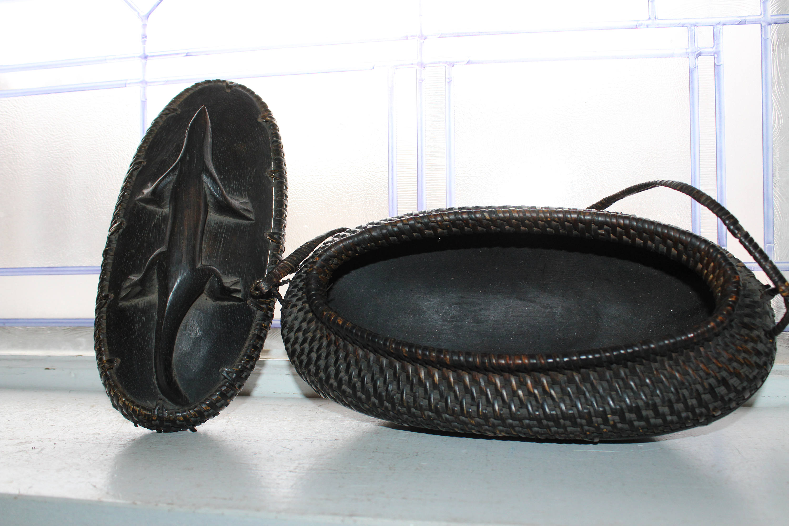 Vintage Woven Reed and Wood Basket Purse Lizard Lid