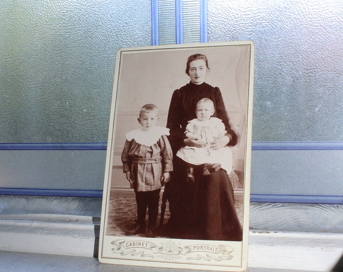 Vintage Cabinet Card Photograph Victorian Family