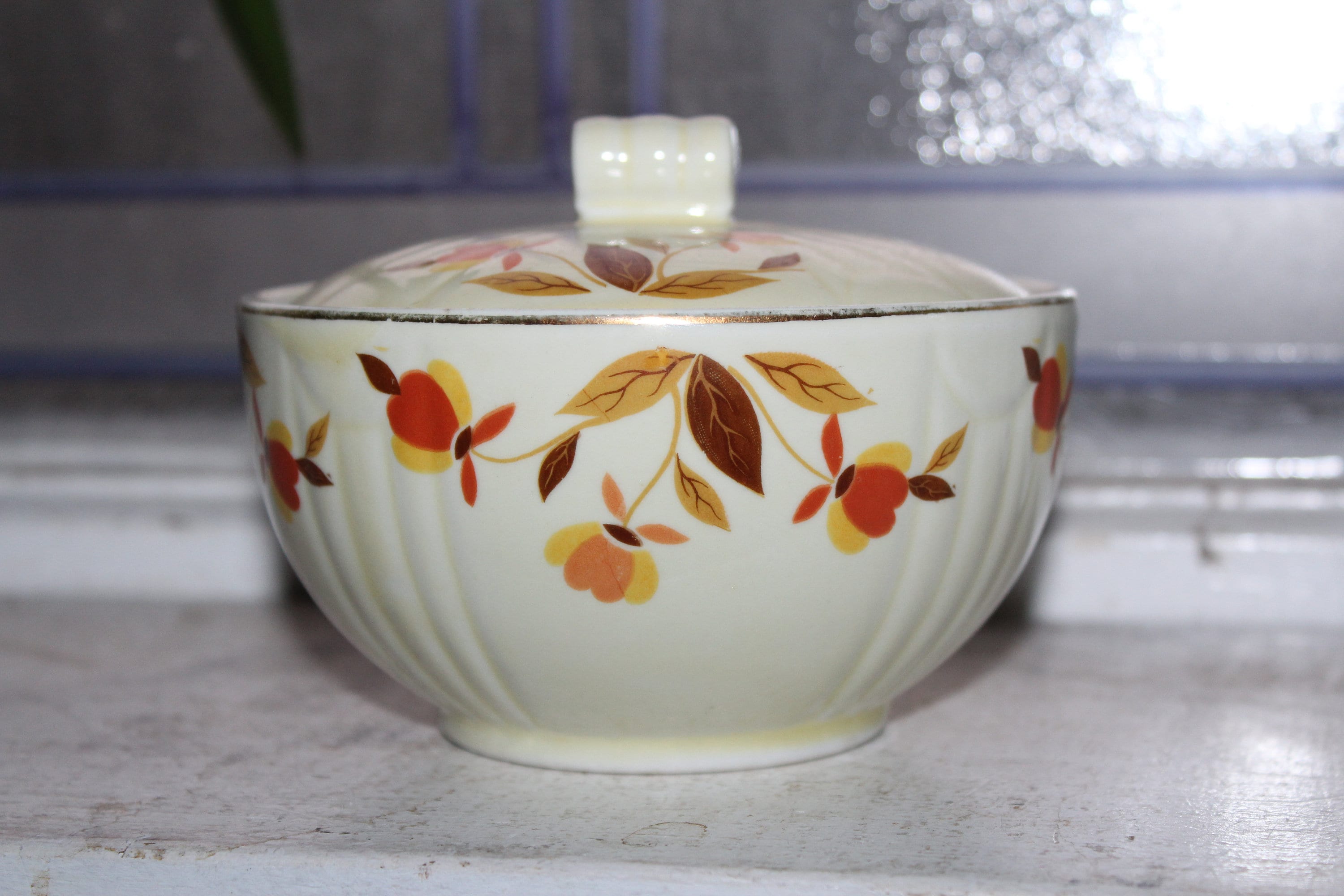 Hall China Autumn Leaf Small Casserole with Lid Vintage 1950s