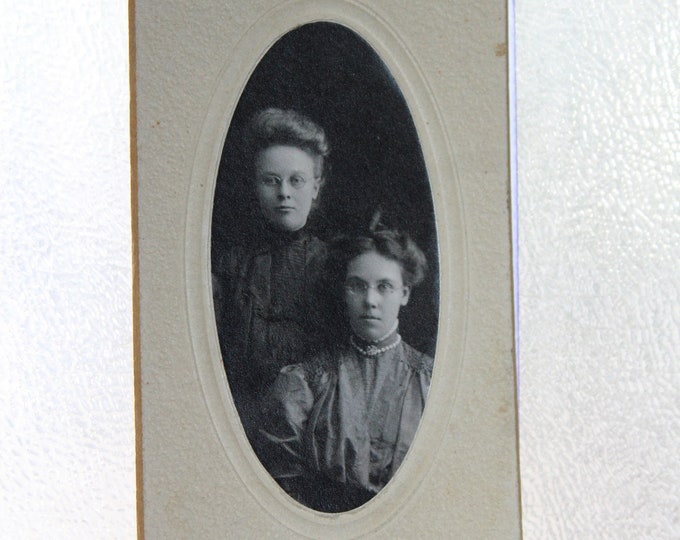 Antique Cabinet Card Photograph Victorian Sisters 1800s
