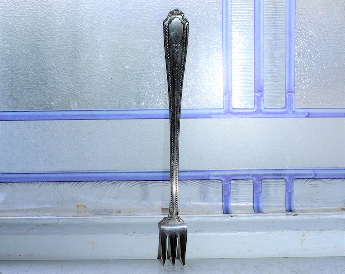 Antique Cameo Silverplate Pickle Fork
