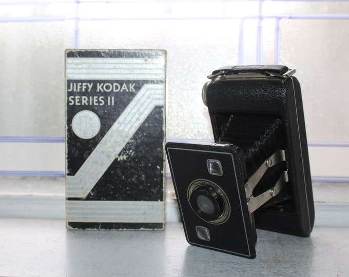 Vintage Folding Camera Jiffy Kodak Series II 1940s with Box