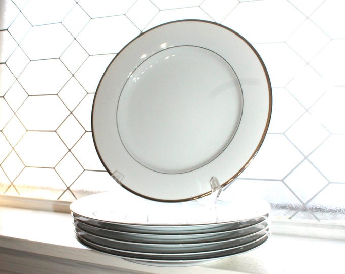 4 Nikko Band of Platinum Dinner Plates 10 3/4" Patra