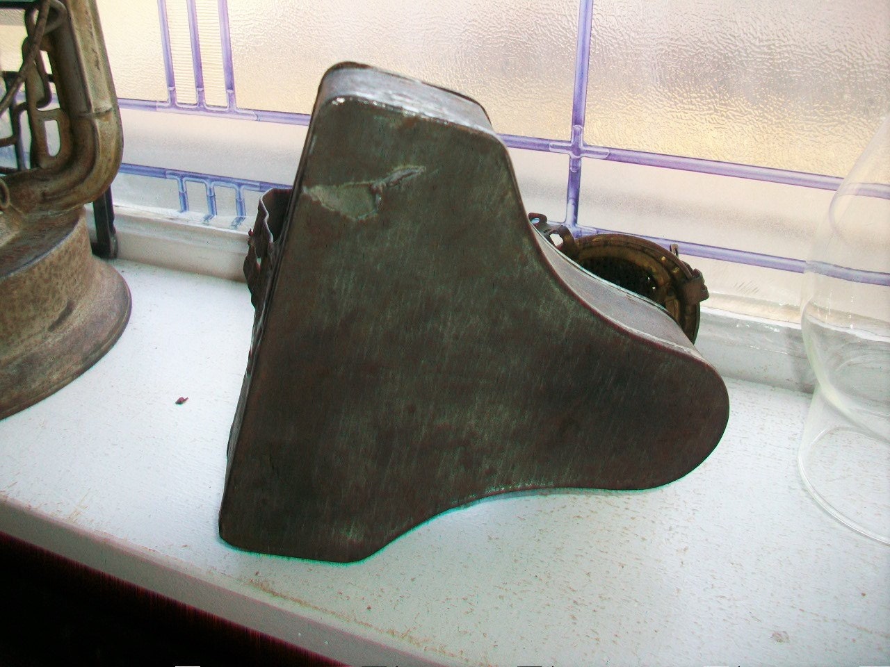 Vintage Kerosene Lantern Chicken Coop Heater Rustic Farmhouse Decor