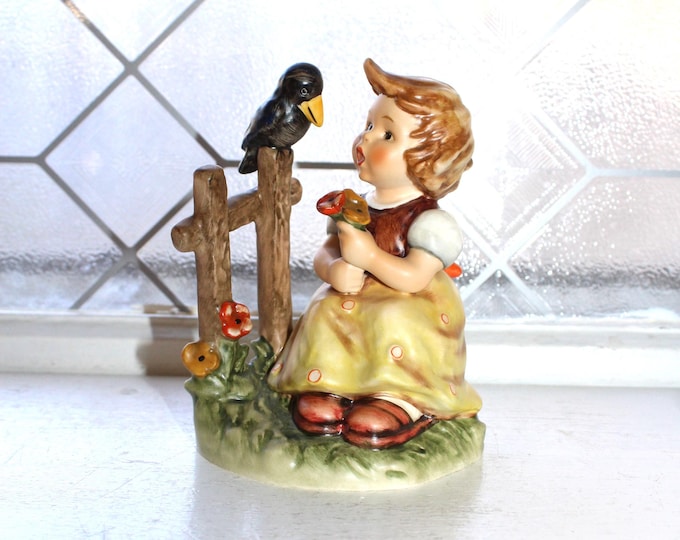 Goebel Hummel Figurine Sing With Me #405 TMK6