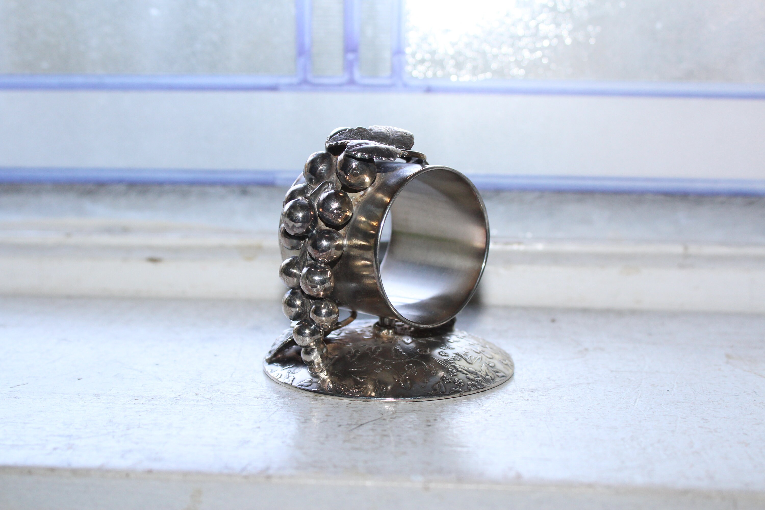Large Antique Figural Victorian Napkin Ring Grapes Acme Silver Co
