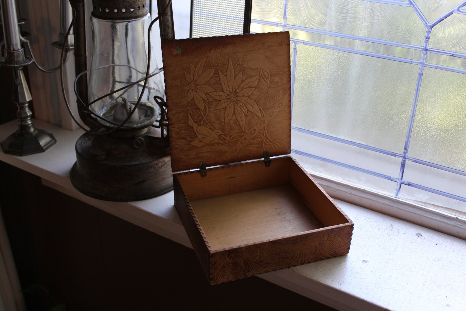 Antique Hanky Dresser Box Pyrography Flemish Art Burnt Wood