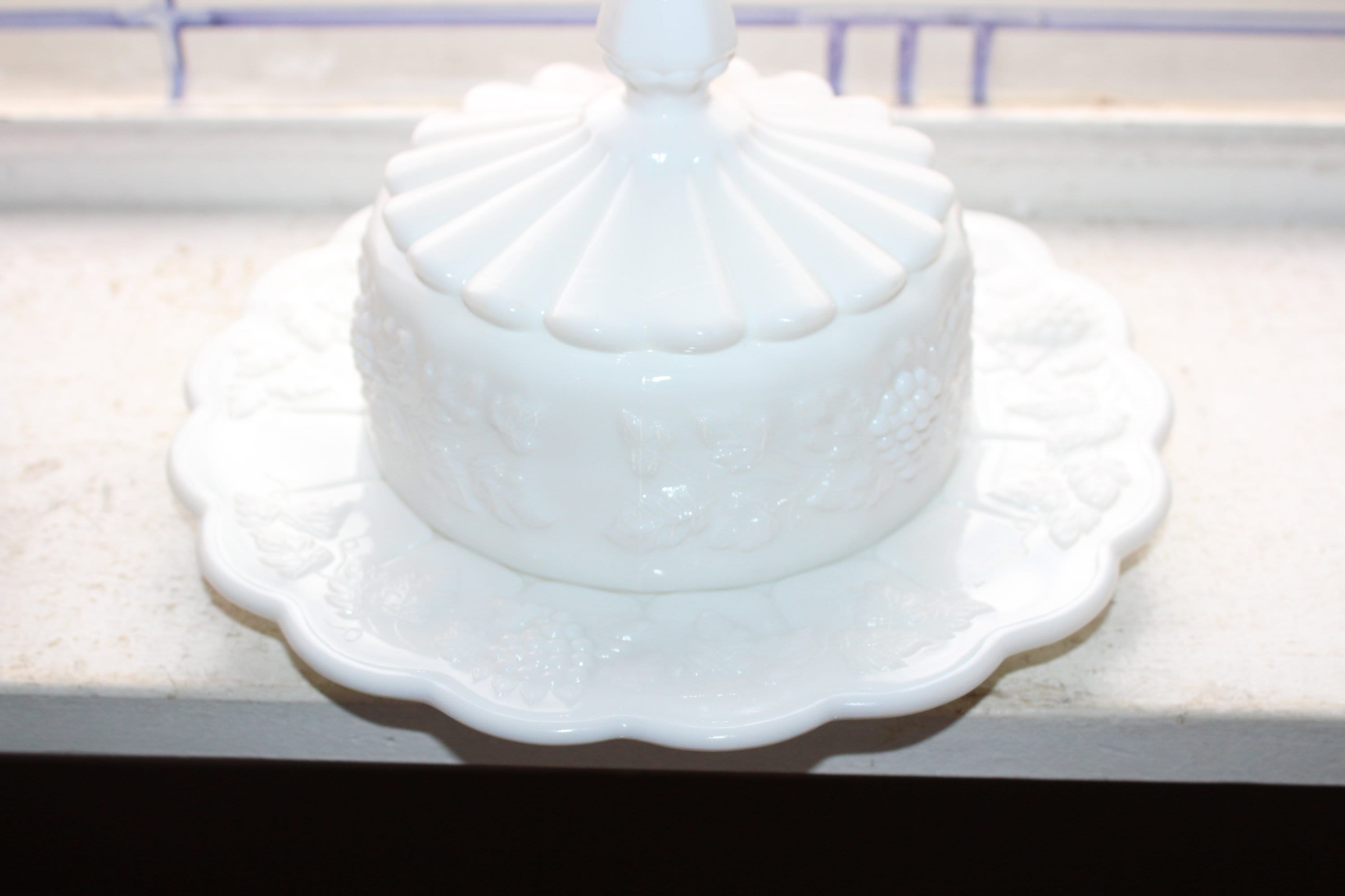 Westmoreland Milk Glass Dome Top Round Butter Dish Grapes Pattern