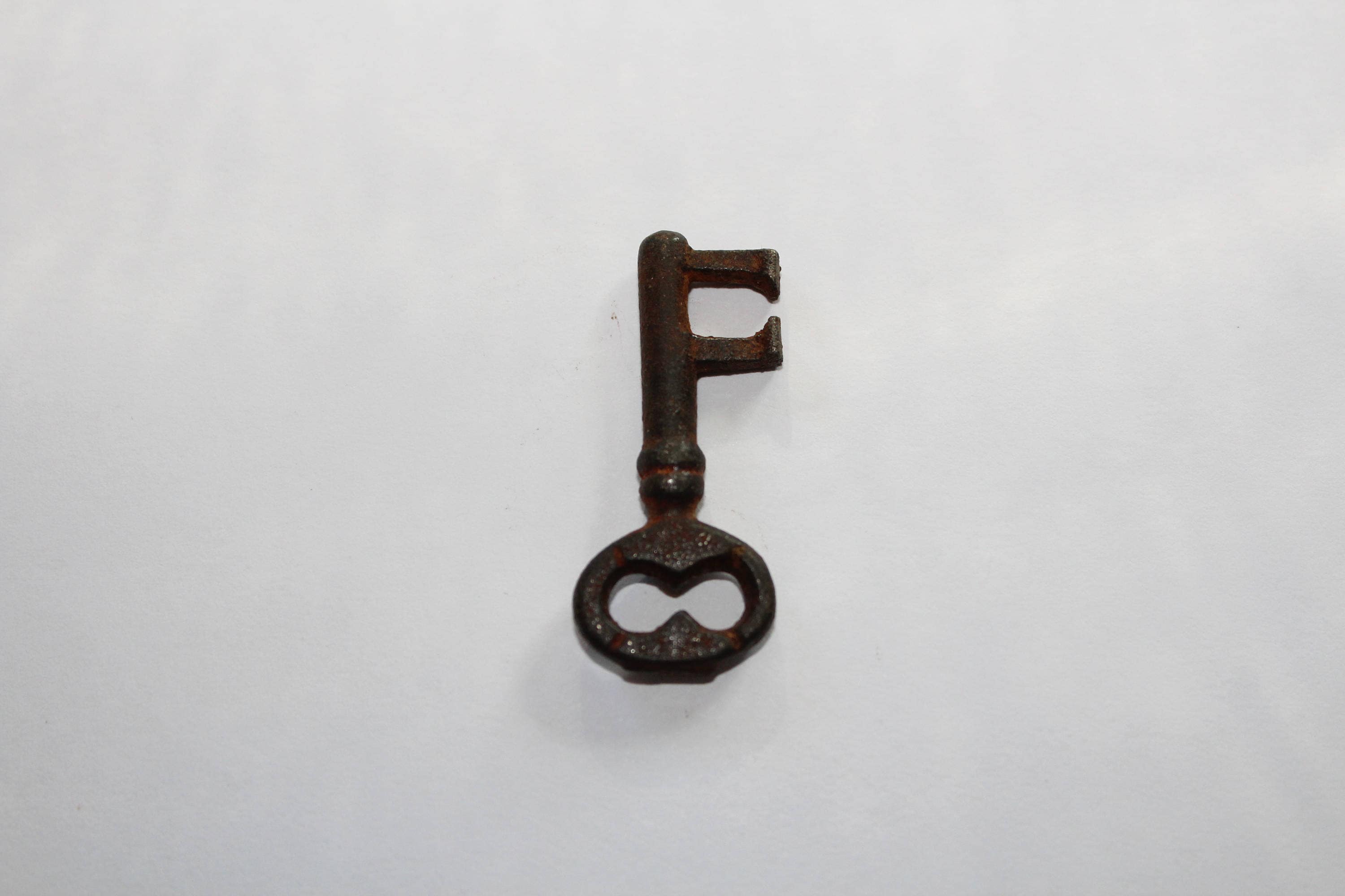 Small Skeleton Key 1800s Trunk Key Rustic Farmhouse Decor