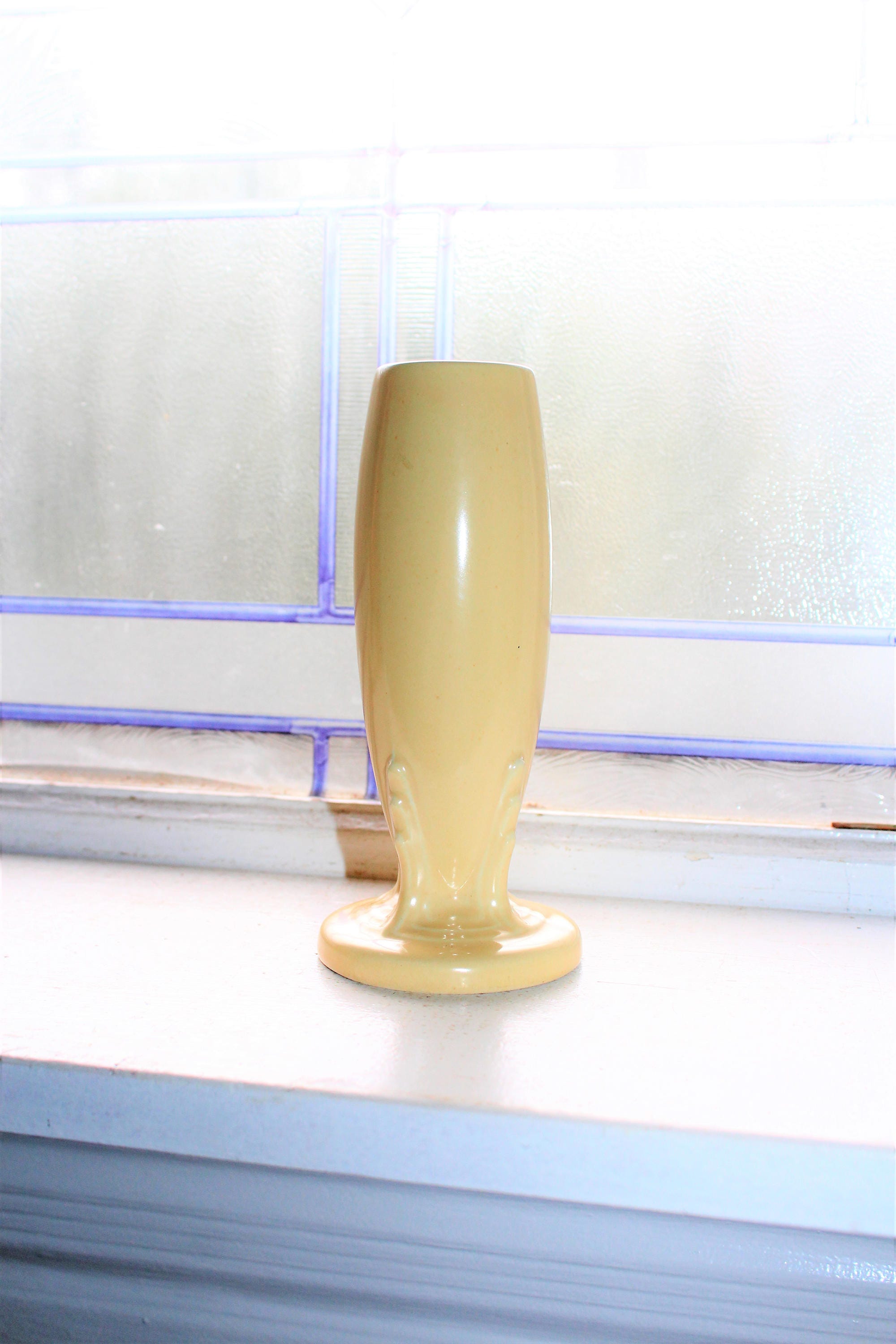 Vintage Fiesta Bud Vase Ivory Homer Laughlin Co Fiestaware