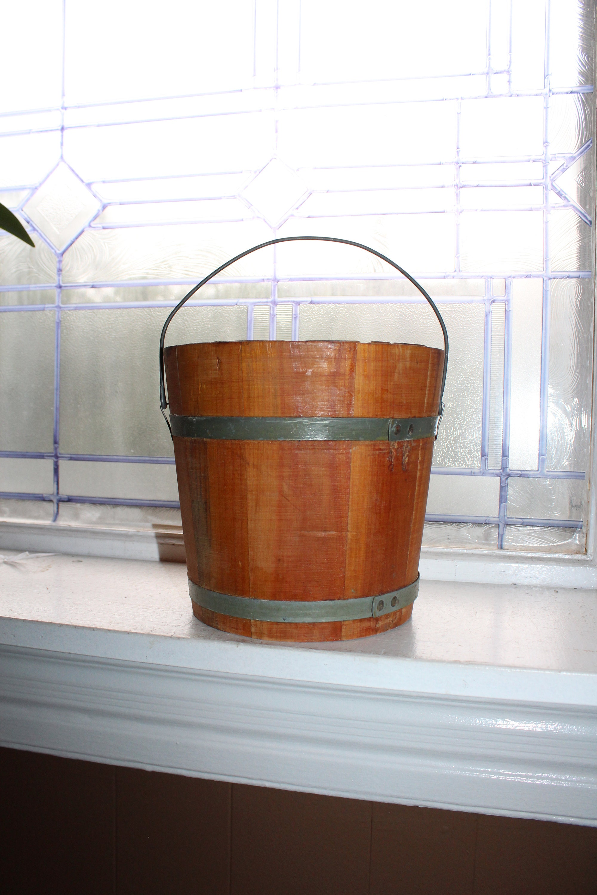 Antique Wood Bucket Pail with Lid and Wire Bale Handle Farmhouse Decor