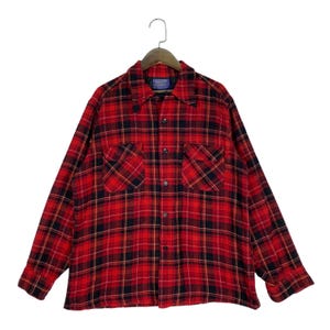 Camicia vintage anni '60 Pendleton in lana, taglia L da uomo, a quadri rossi e neri, in flanella, con bottoni, Made in USA, colletto alla coreana, giacca, sopracamicia, giacca da boscaiolo